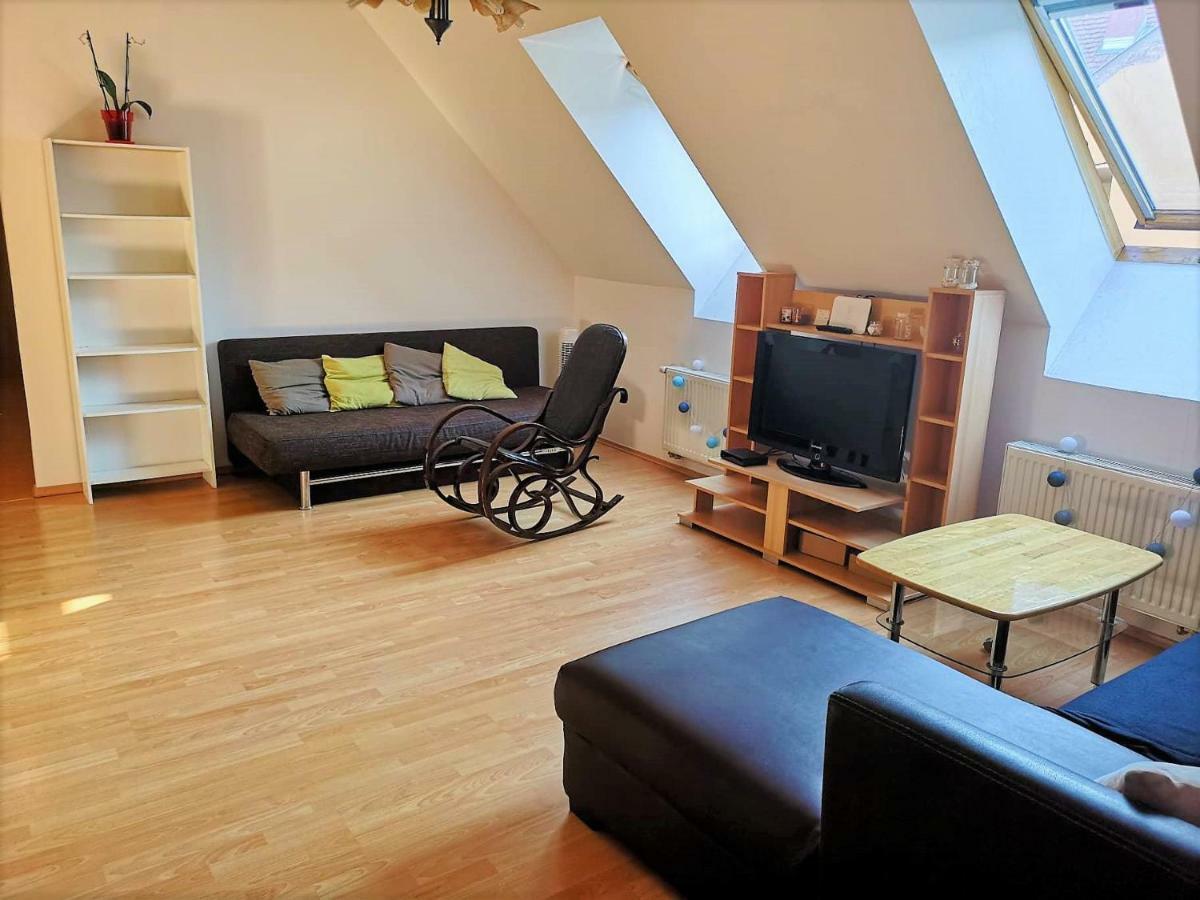 Centrum - A. Apartman Pecs Exterior photo